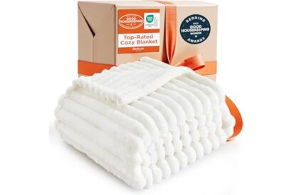 Bedsure GentleSoft White Throw Blanket for Couch - Cozy Blanket for Women, Cute Fleece Throw for Girls, Christmas Birthday Gi